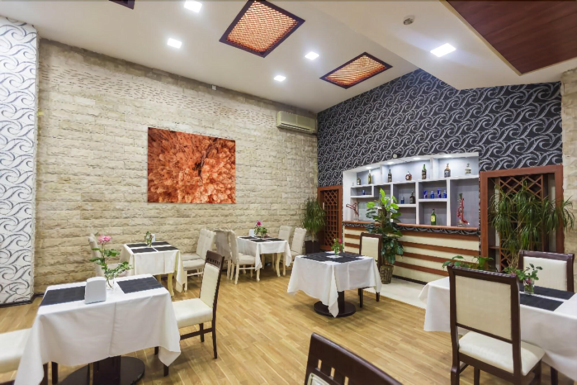 Vania Hotel Baku Exterior foto